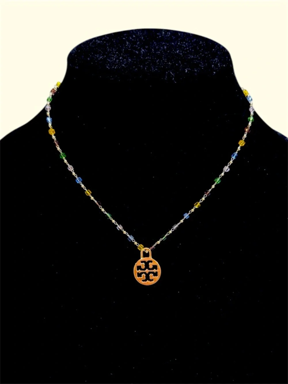 TORY BURCH GOLD LOGO PENDANT IN A DAINTY COLORFUL CHAIN